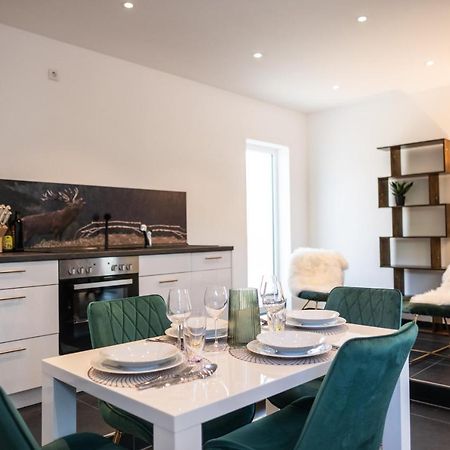 Klassen Apartments! Erleben Sie Biberach In Diesem Stilvollem Bungalow Mit Charme Und Komfort Biberach an der Riß Extérieur photo